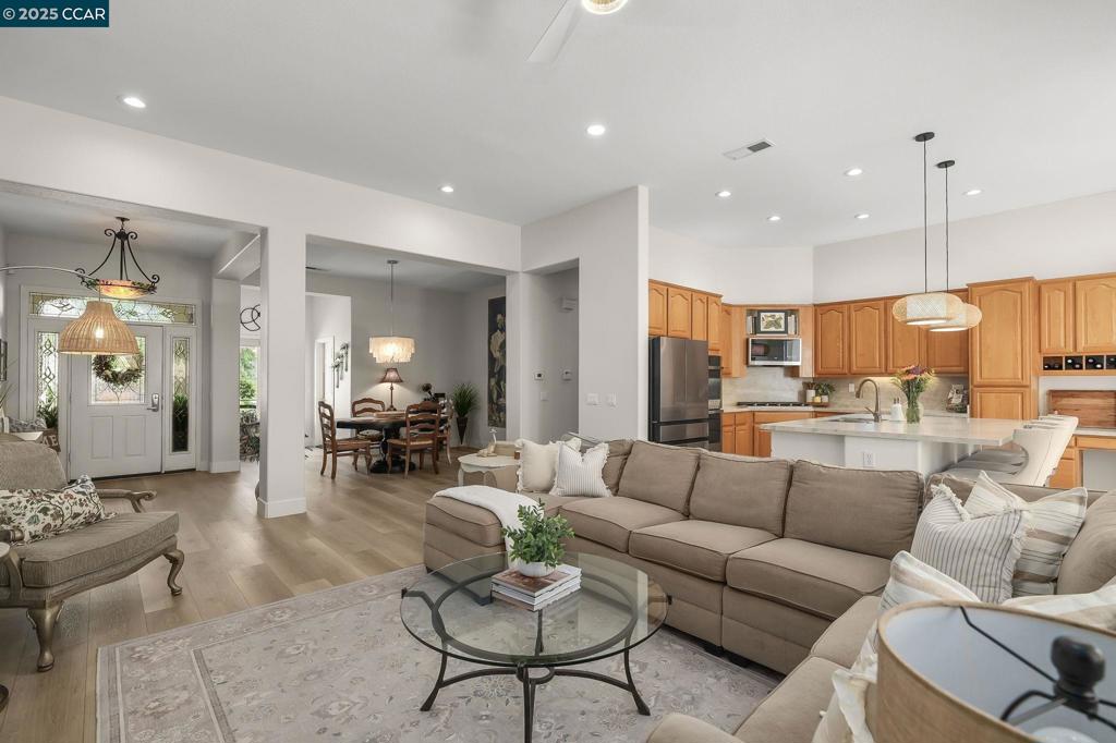 SUMMERSET 2 - Residential