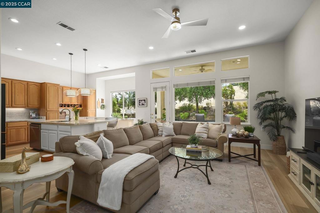 SUMMERSET 2 - Residential