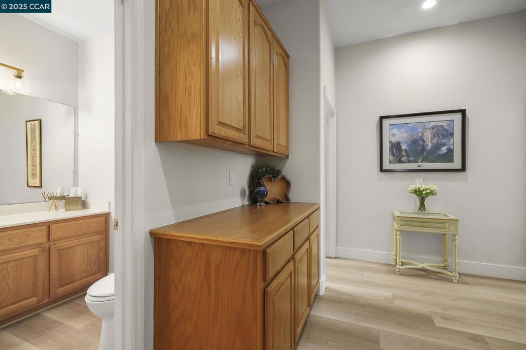 SUMMERSET 2 - Residential