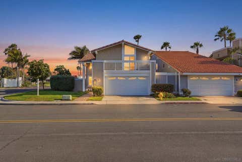 Photo of 6 Bahama Bnd Bnd, Coronado, CA 92118 (MLS # 260018892SD)