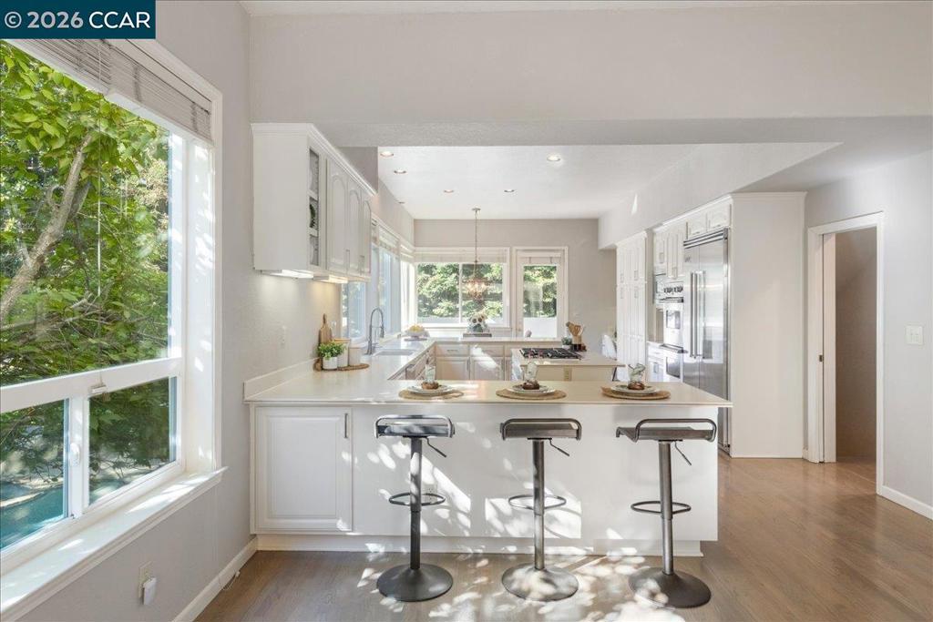 86 Royal Ridge Ct