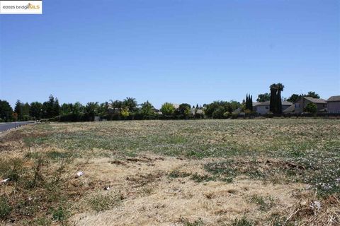 Photo of 0 Oak St, Brentwood, CA 94513 (MLS # 41115389)
