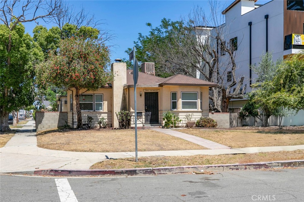 5656 Cartwright