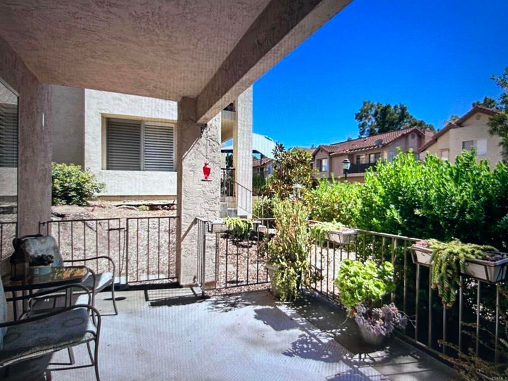 1001 Ficus Lane
