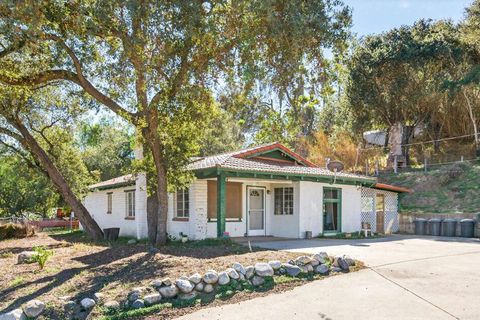 Photo of 1240 Windsong Lane, Escondido, CA 92026 (MLS # PTP2508224) Photo of 1240 Windsong Lane, Escondido, CA 92026 (MLS # PTP2508224)