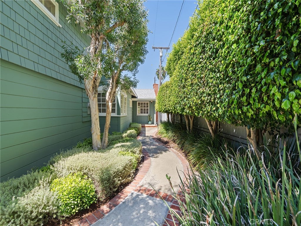 747 23rd Street