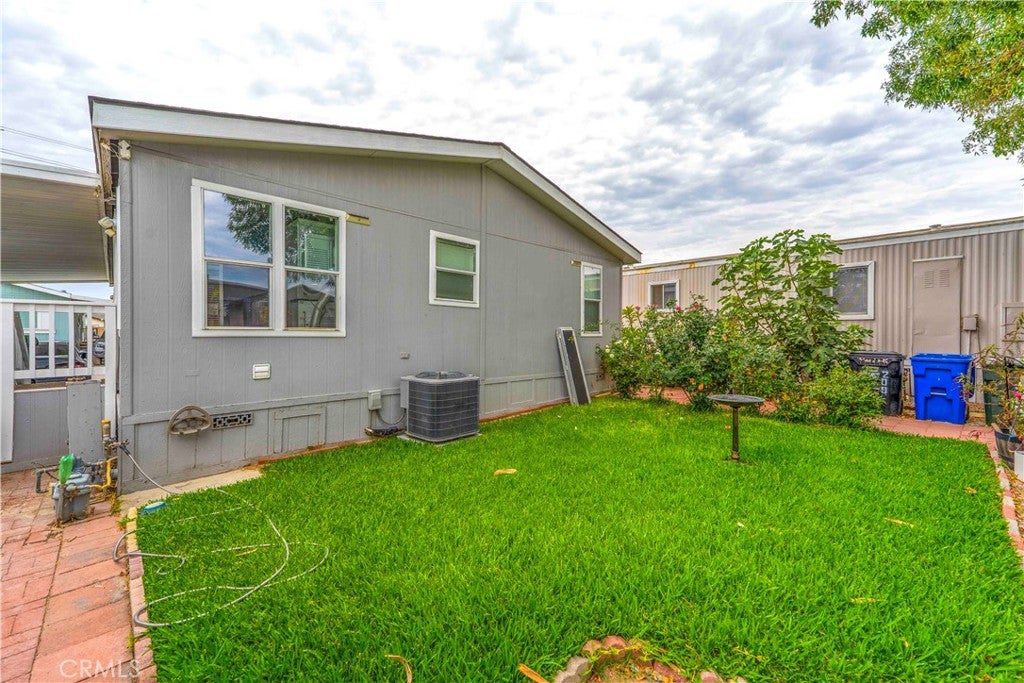 1855 E Riverside Drive E 209