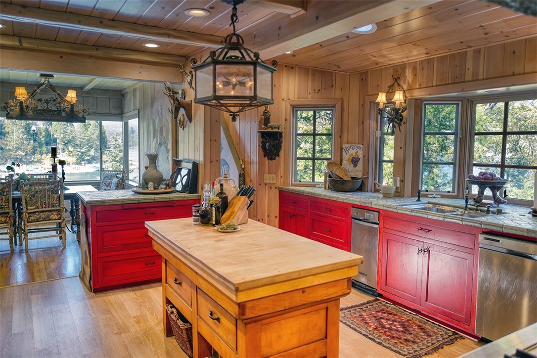 Arrowhead Woods (AWHW) - Residential