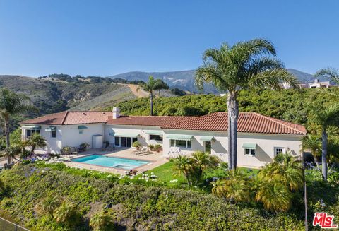 Photo of 10890 Us Highway 101, Goleta, CA 93117 (MLS # 25555607)