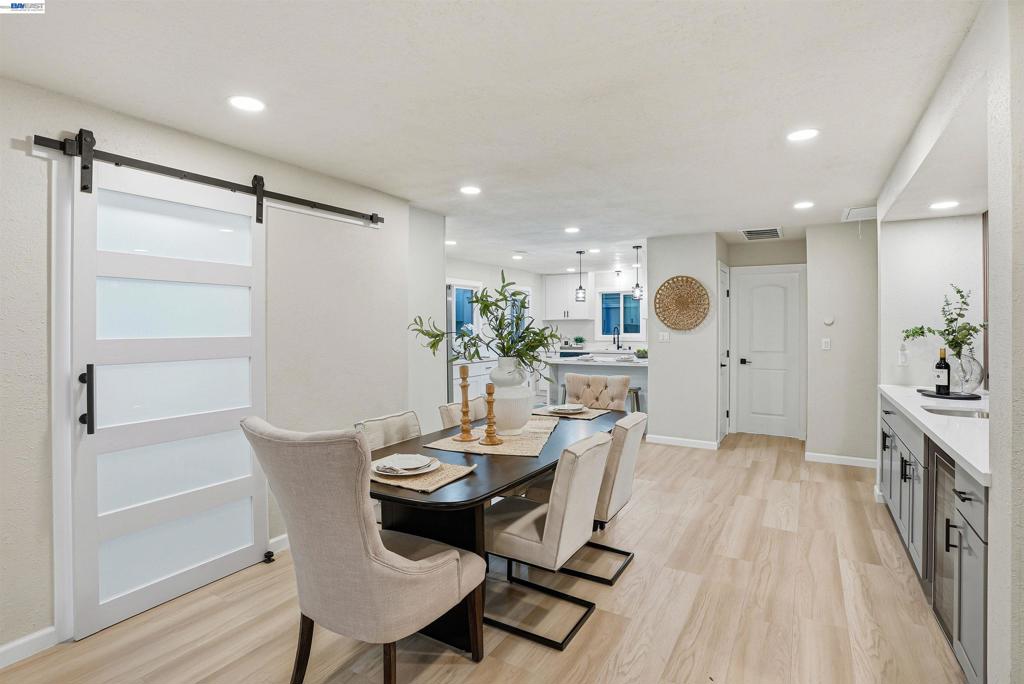 112 Martin Ave