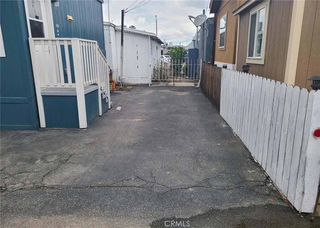 11825 Washington 18
