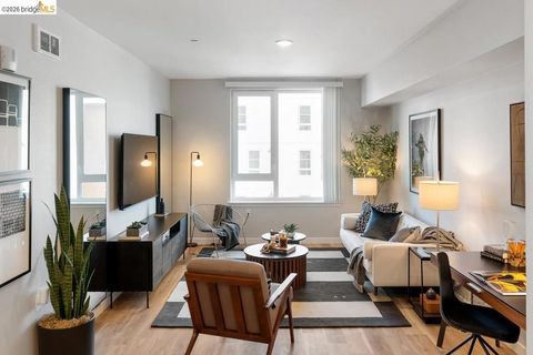 Photo of 260 Brooklyn Basin Way WAY #432, Oakland, CA 94606 (MLS # 41138243)