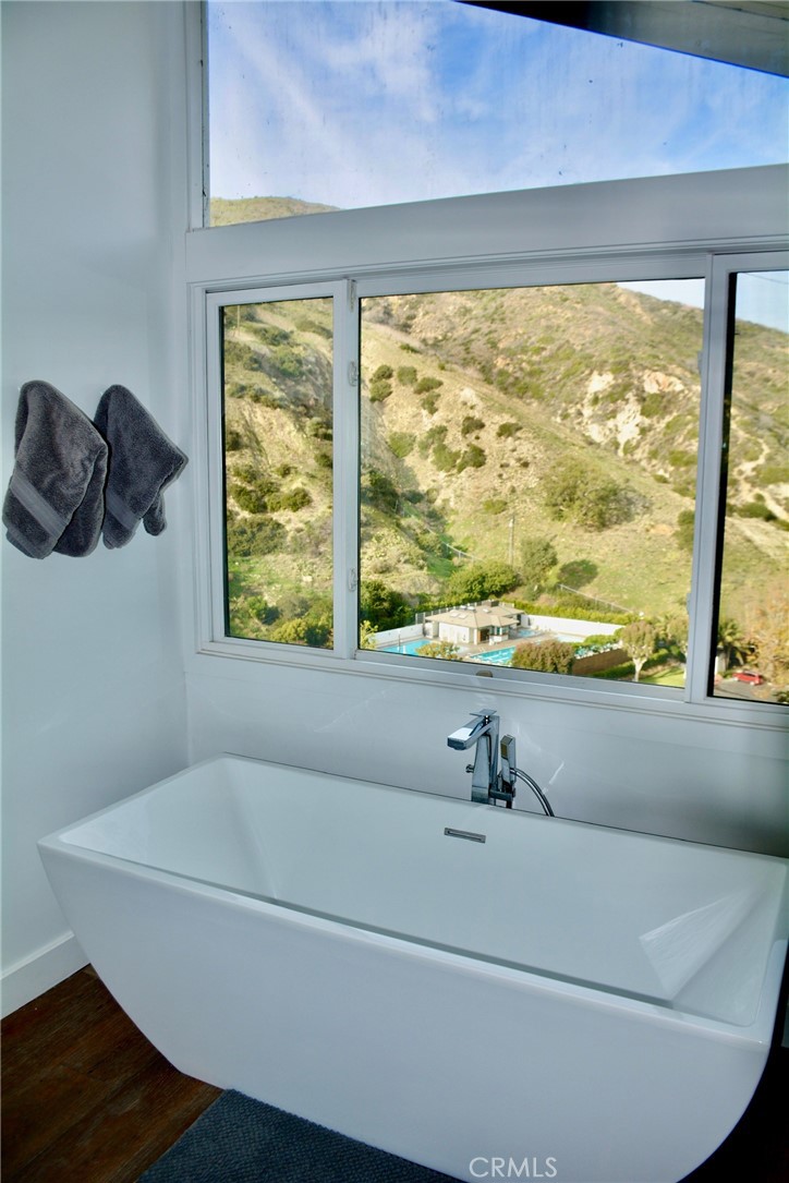 Emerald Bay (EB) - Residential Lease