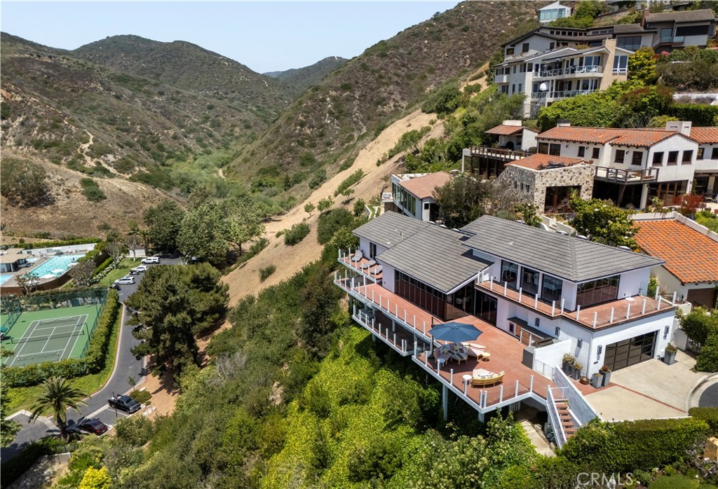 Emerald Bay (EB) - Residential Lease