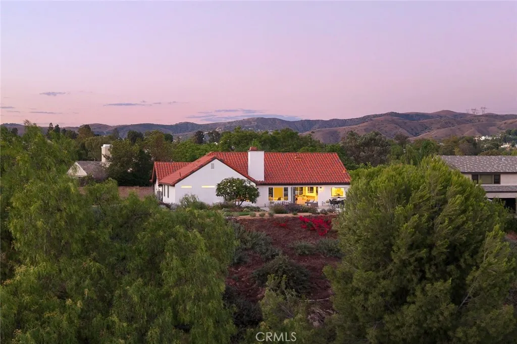 Yorba Linda, California 92887, United States, 4 Bedrooms Bedrooms, ,3 BathroomsBathrooms,Residential,Pending,205670