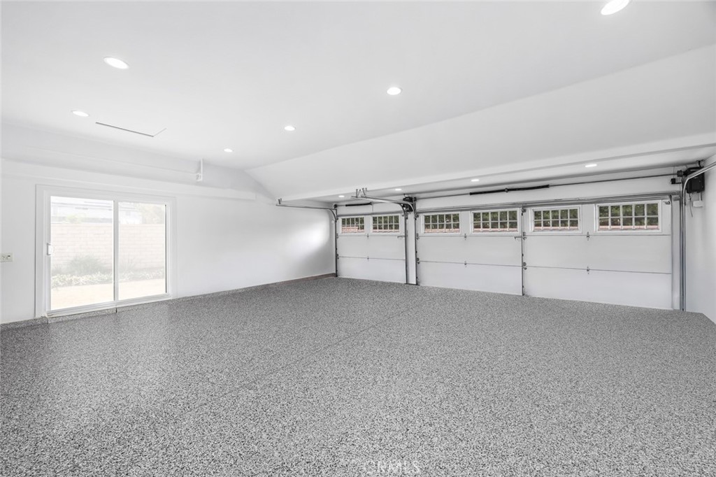 Semi-Custom Single Story Estate - Residential