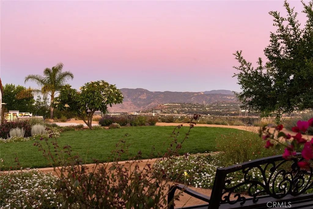 Yorba Linda, California 92887, United States, 4 Bedrooms Bedrooms, ,3 BathroomsBathrooms,Residential,Pending,205670