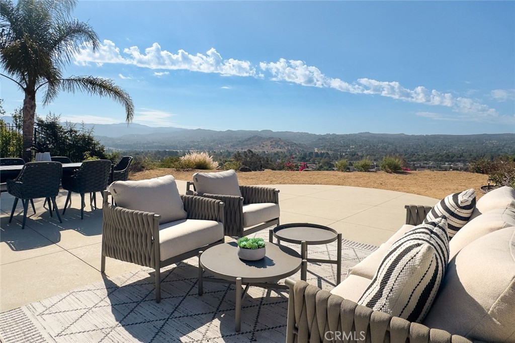 Semi-Custom Single Story Estate - Residential