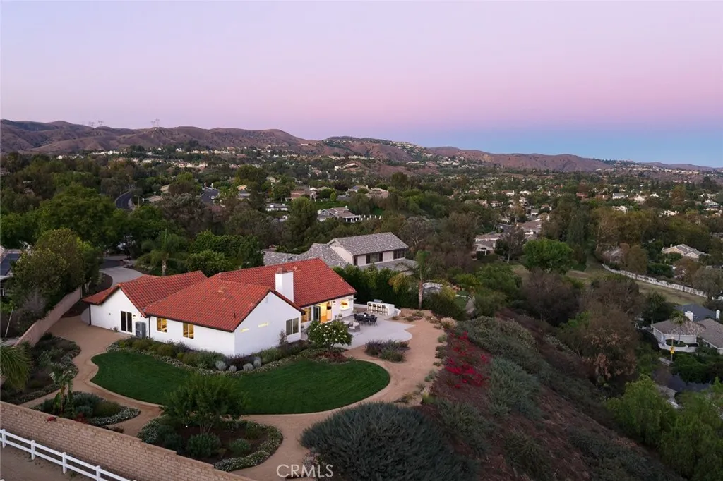 Yorba Linda, California 92887, United States, 4 Bedrooms Bedrooms, ,3 BathroomsBathrooms,Residential,Pending,205670