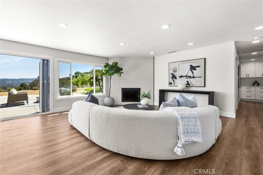 Semi-Custom Single Story Estate - Residential