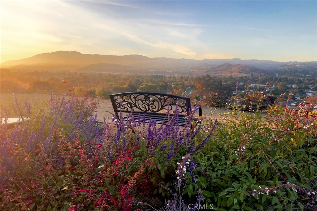 Yorba Linda, California 92887, United States, 4 Bedrooms Bedrooms, ,3 BathroomsBathrooms,Residential,Pending,205670