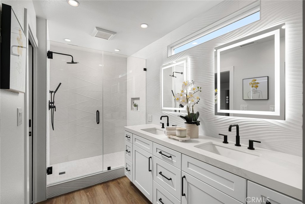 Semi-Custom Single Story Estate - Residential