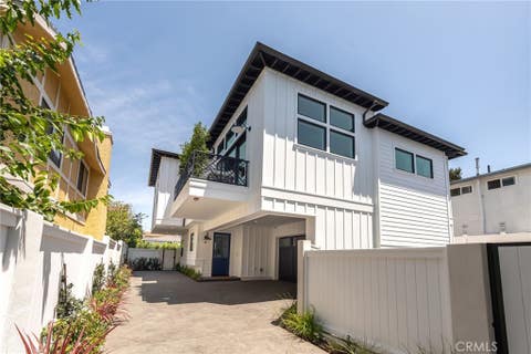 Photo of 2303 Marshallfield Lane #B, Redondo Beach, CA 90278 (MLS # SB26164946)