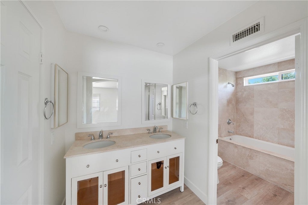 14 Yorktown, Irvine CA 92620 - Photo 27