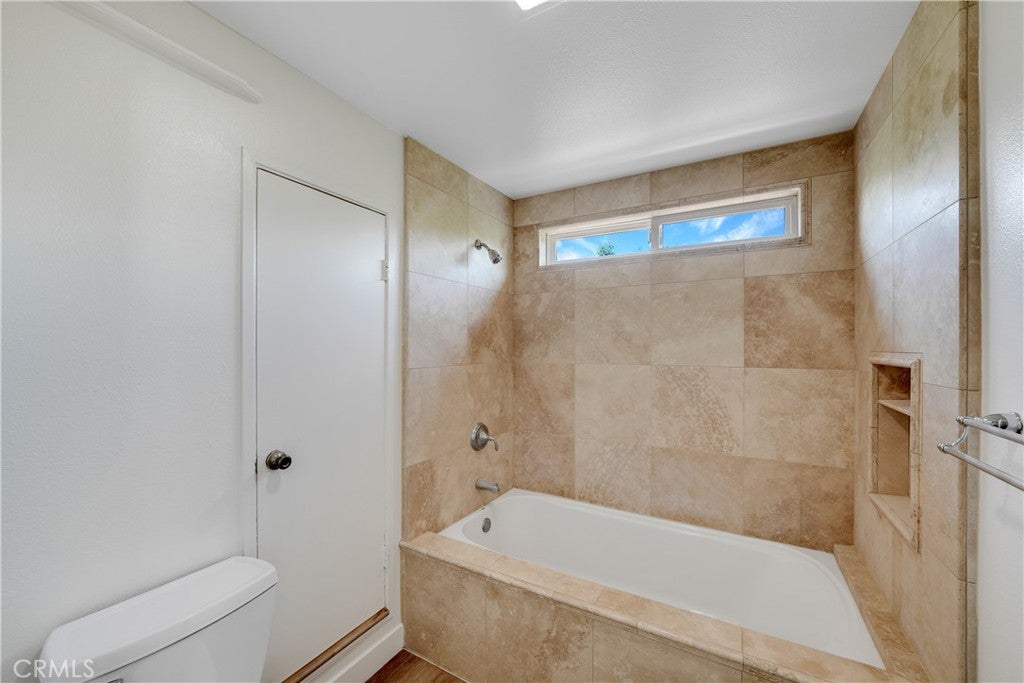 14 Yorktown, Irvine CA 92620 - Photo 35