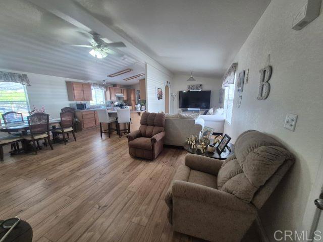 1285 Washington Drive 99