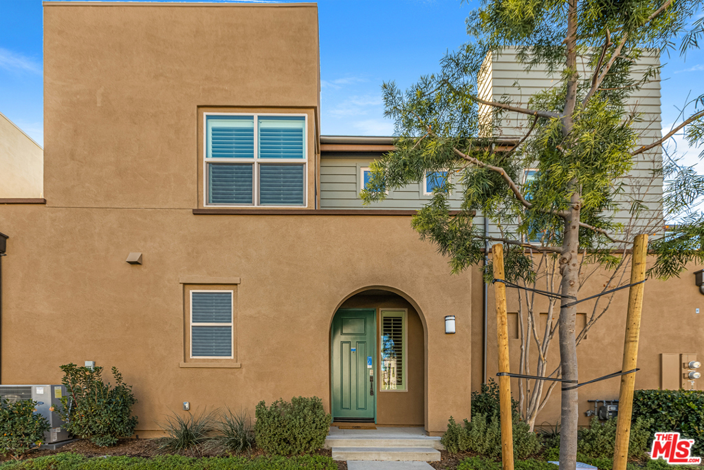 Built in 2019, this Rancho Mission Viejo two-story home offers quartz countertops, and a two-car garage.