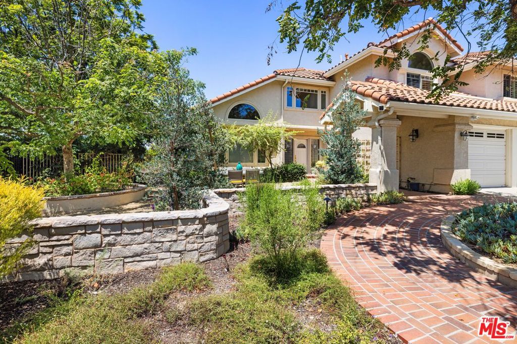 1098 Antelope Place