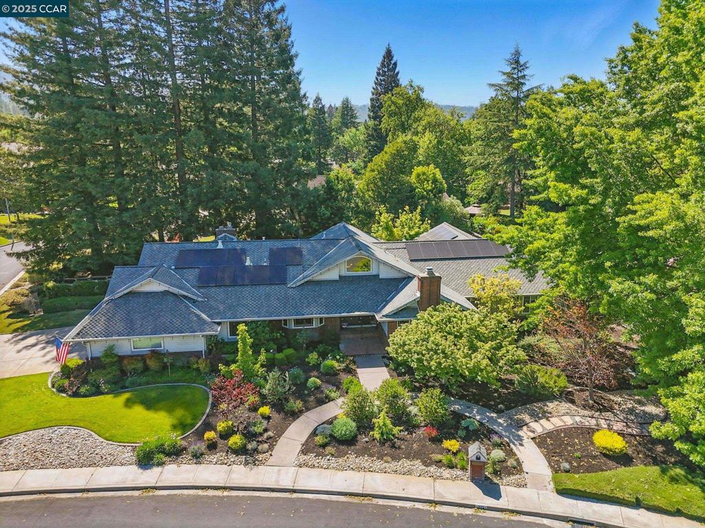 235 Saint Paul Dr