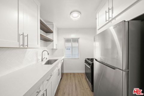 Photo of 1310 W Valencia Drive #Apt 1308.5, Fullerton, CA 92833 (MLS # 26646489)