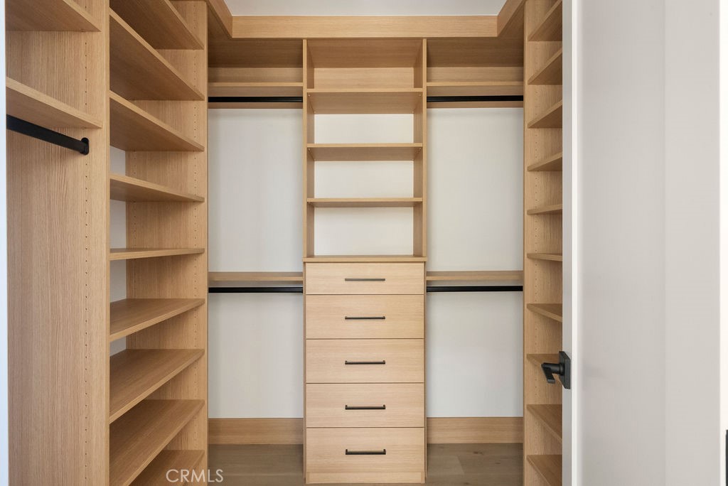 Corona del Mar North of PCH (CNHW) - Residential