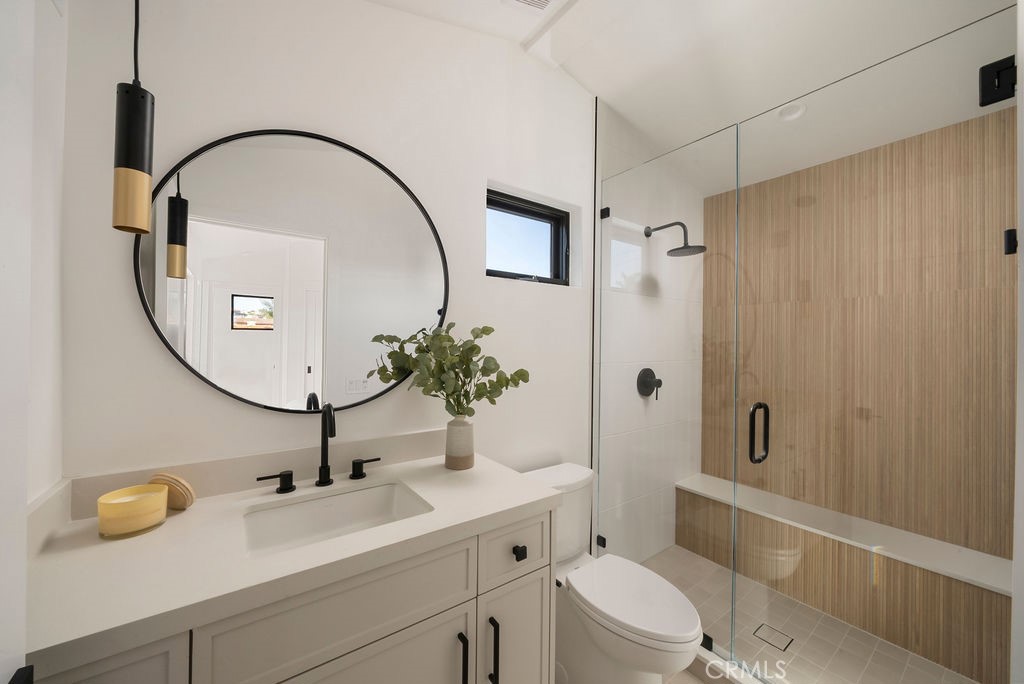 Corona del Mar North of PCH (CNHW) - Residential