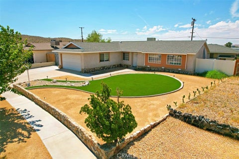 Photo of 36370 Oleander PL, Barstow, CA 92311 (MLS # CV26193137)
