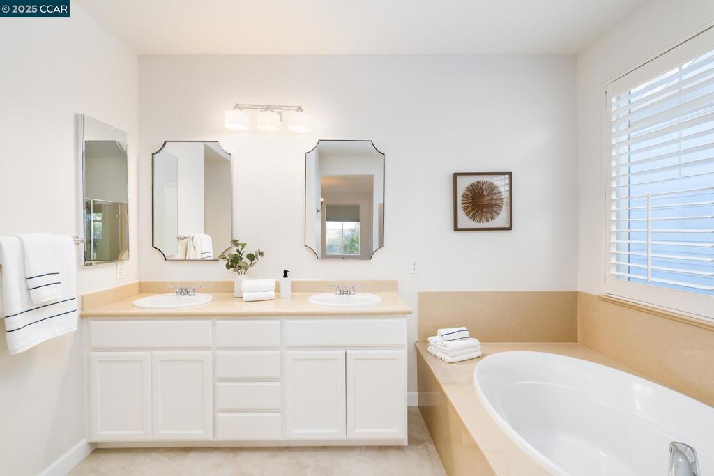 WINDEMERE - Residential