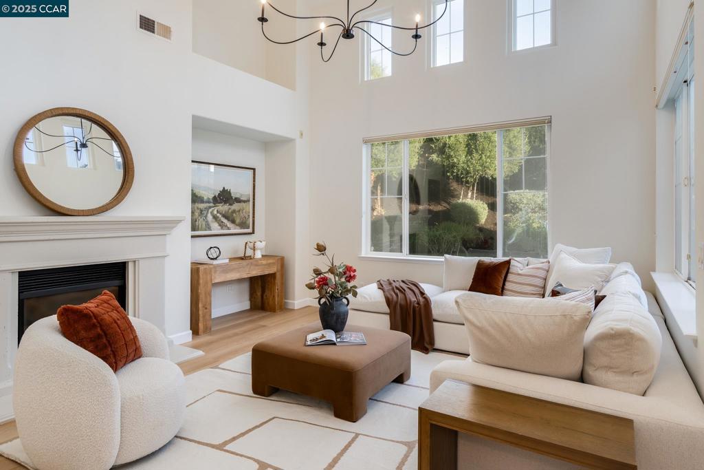 WINDEMERE - Residential