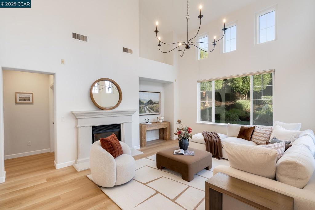 WINDEMERE - Residential