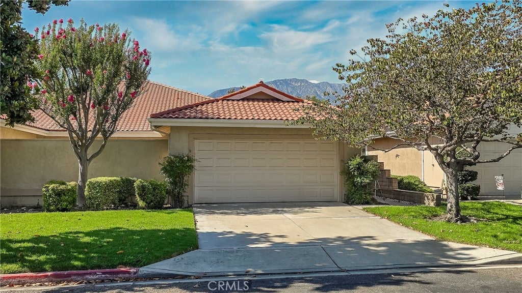 1209 Upland Hills DR S