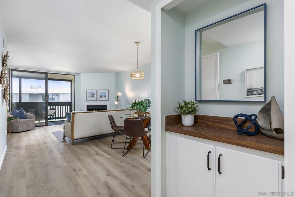 3098 Rue Dorleans 302