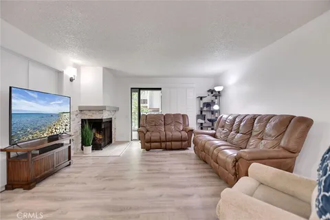 MLS: OC26076208