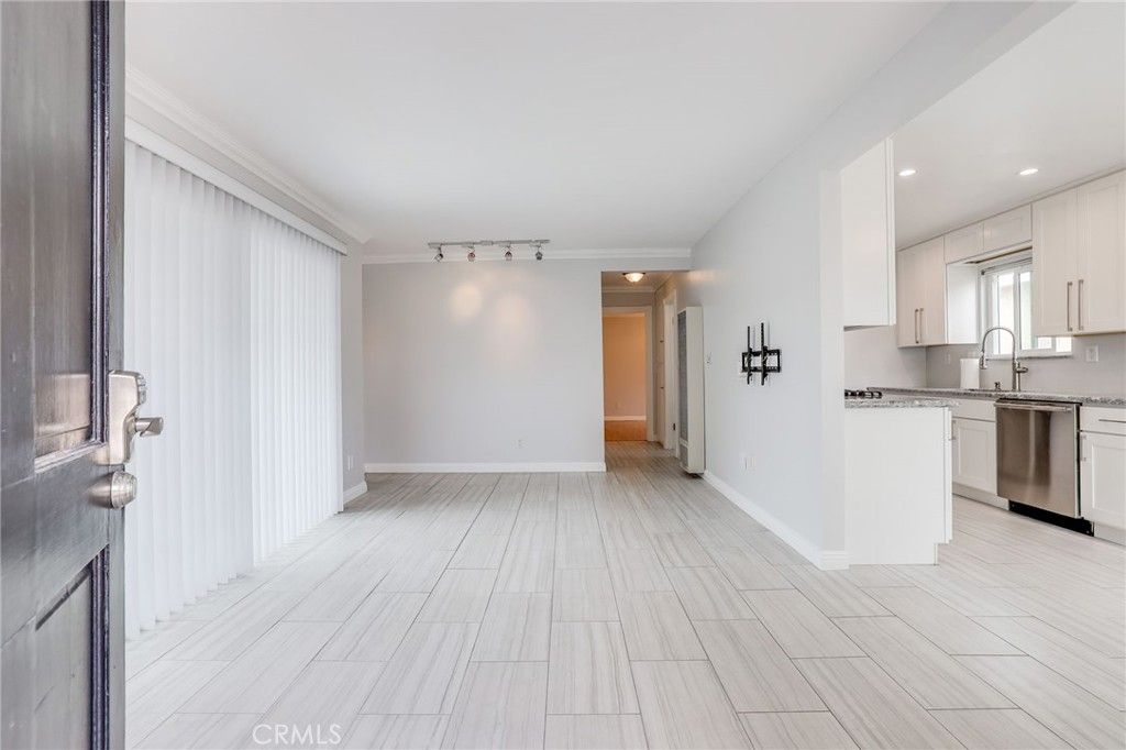 Photo of 205 13th Street #D, Huntington Beach, CA 92648 (MLS # OC26089507)