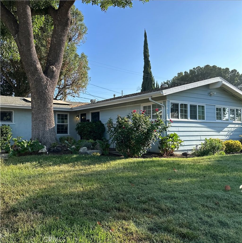 Photo of 16817 Index Street, Granada Hills, CA 91344 (MLS # SW25223968)