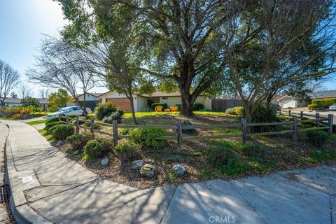 Tiny photo for 834 Nicklaus St, Paso Robles, CA 93446 (MLS # PI26022857)