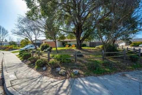 Tiny photo for 834 Nicklaus St, Paso Robles, CA 93446 (MLS # PI26022857)