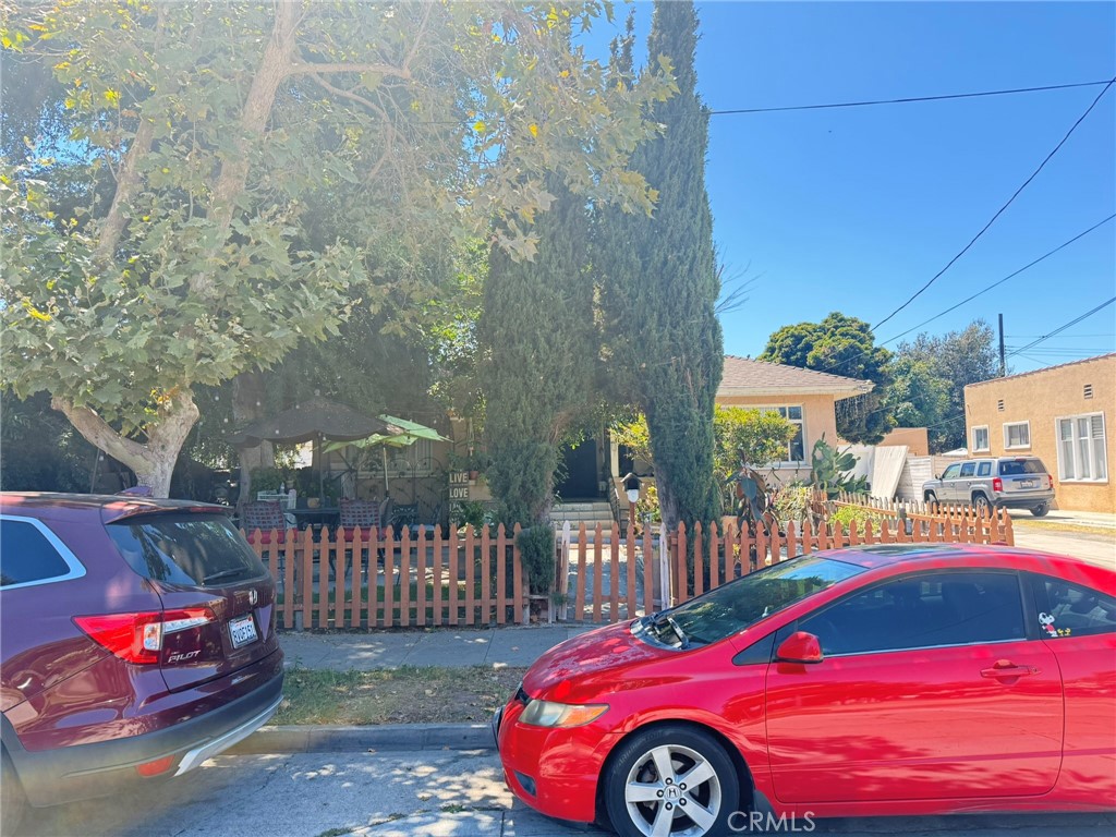 208 N Wright Street