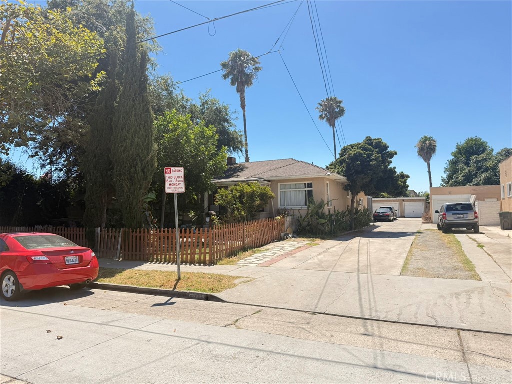 Nice 3-plex in great condition, well taken care of complex. The front house is a freestanding 1500 sqft 3 bed 2 bath home with a front and back yard. At the back of the lot there are two bed, one bath up and down apartments. There are long time tenants occupying now. Units are very easy to the rent, the rents are low and there is an opportunity to increase. It's separately metered for gas and electric. Close to schools, shopping, ZOO, public transportation and other amenities.