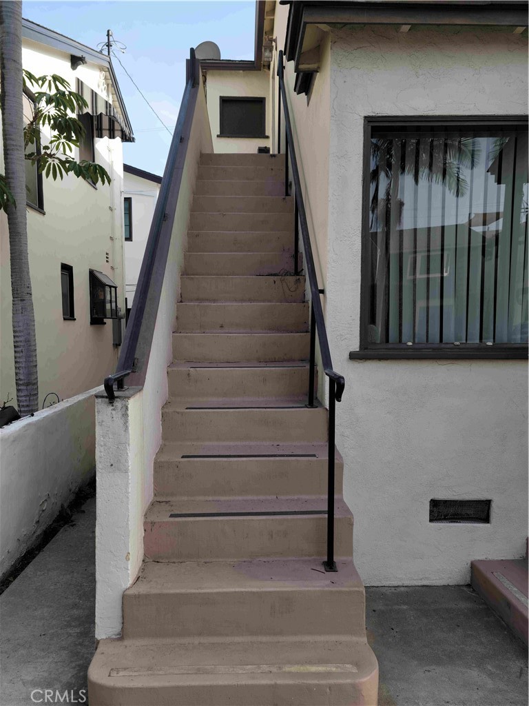 120 Granada Avenue
